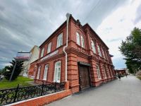 Курганский театр кукол показал спектакль в отремонтированном здании