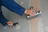 В Курганской поликлинике по Дзержинского стартовал капитальный ремонт